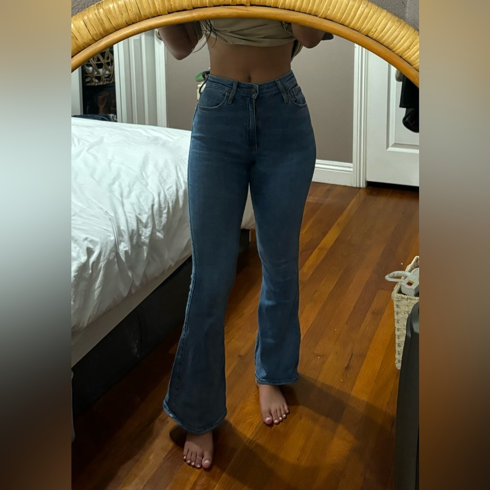Hollister Curvy High-Rise Flare Jeans